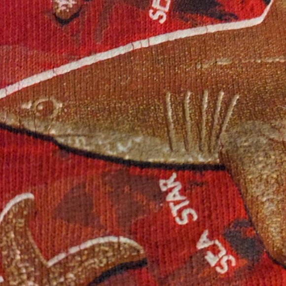 Vintage Red‎ Florida Keys sea life Tshirt size small 🦈🐙🐢 - Picture 6 of 6